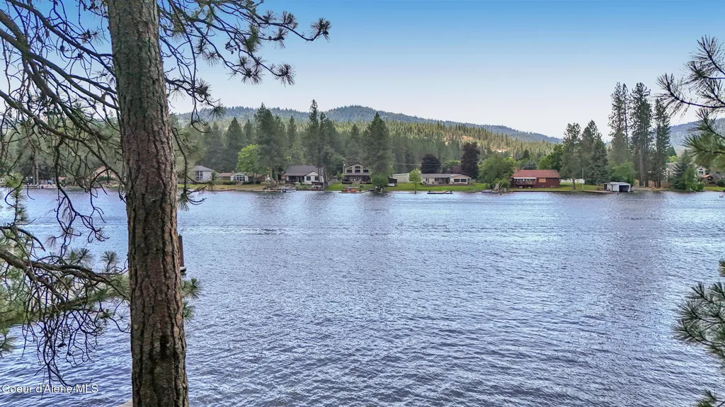 3010 E Rivercrest Drive Post Falls ID 83854