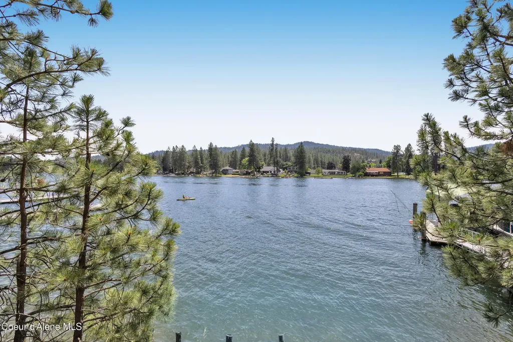 3010 E Rivercrest Drive Post Falls ID 83854