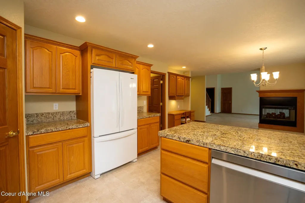 11440 N Rocking R Road Hayden ID 83835