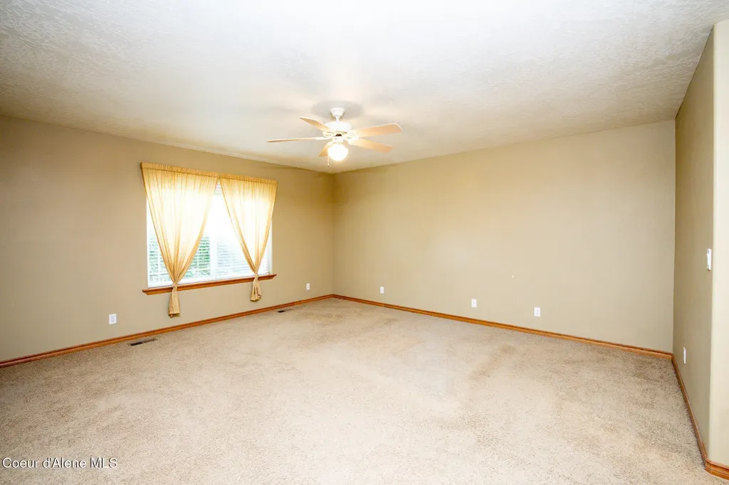 11440 N Rocking R Road Hayden ID 83835