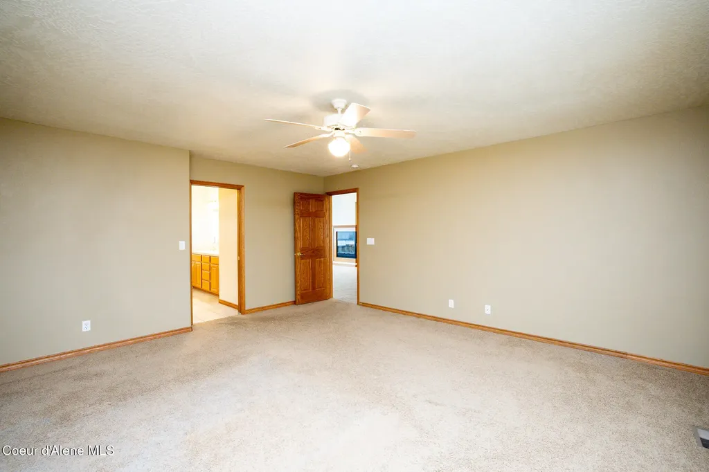 11440 N Rocking R Road Hayden ID 83835