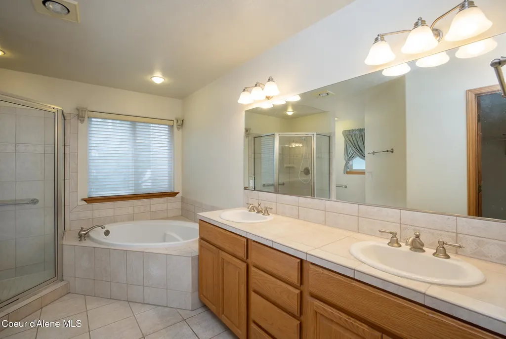 11440 N Rocking R Road Hayden ID 83835