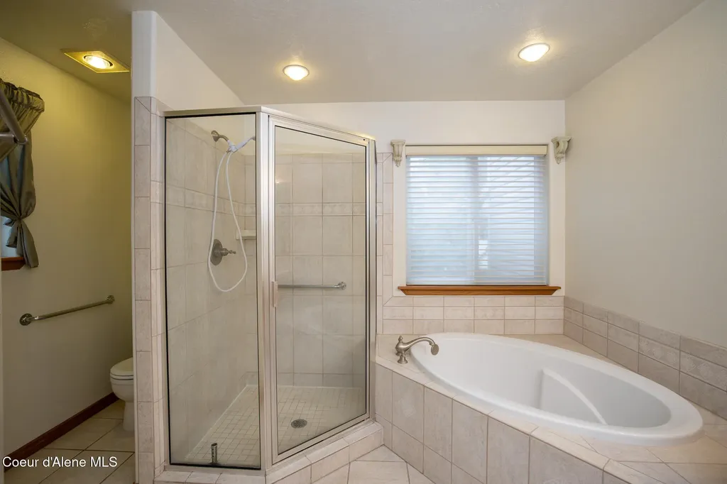 11440 N Rocking R Road Hayden ID 83835