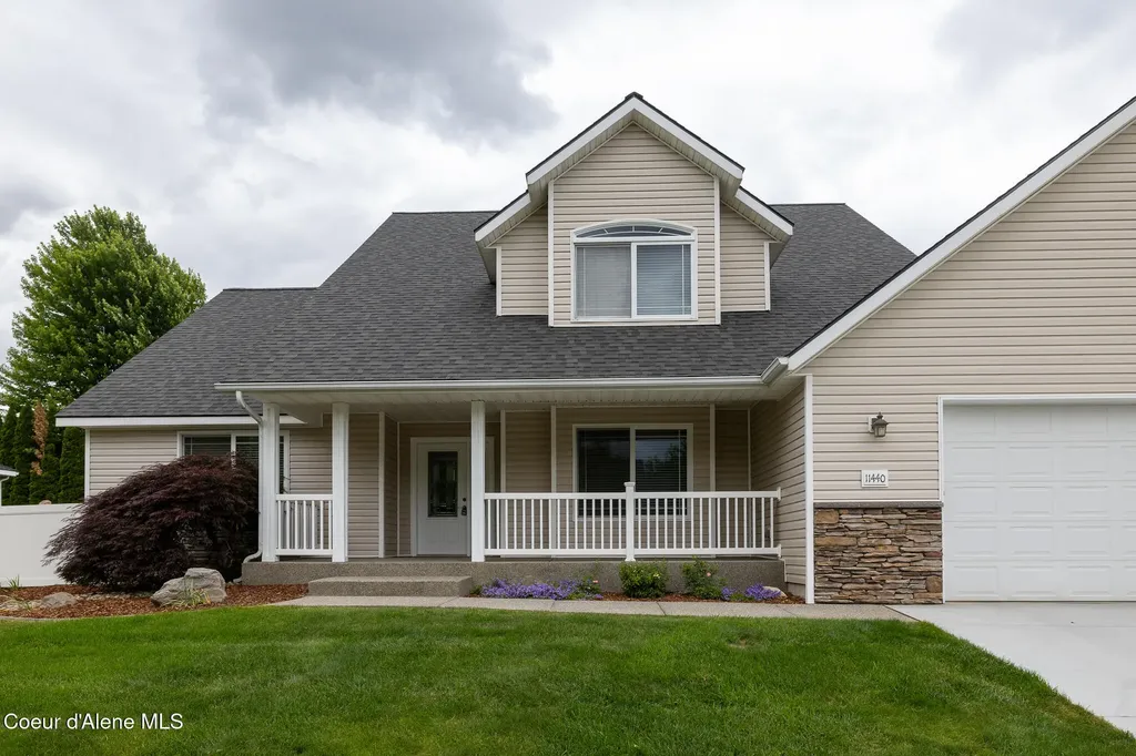 11440 N Rocking R Road Hayden ID 83835
