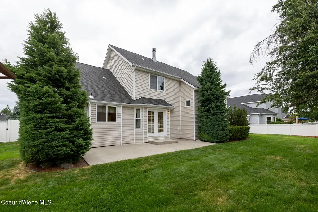 11440 N Rocking R Road Hayden ID 83835