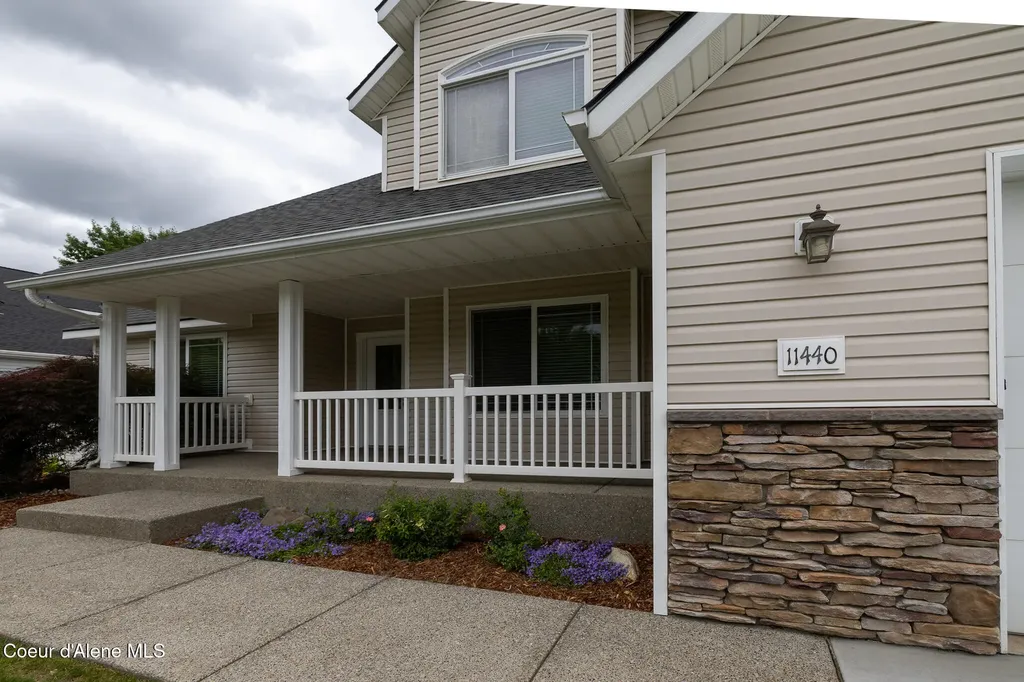11440 N Rocking R Road Hayden ID 83835