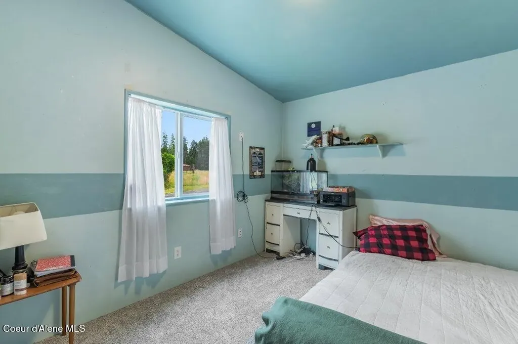 1822 Kootenai Trail Road Naples ID 83847