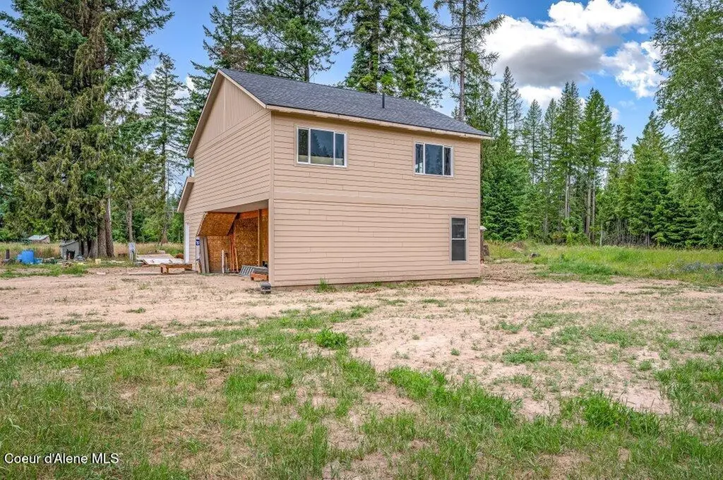 1822 Kootenai Trail Road Naples ID 83847