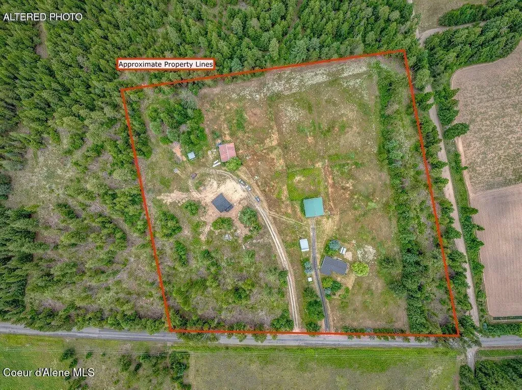 1822 Kootenai Trail Road Naples ID 83847