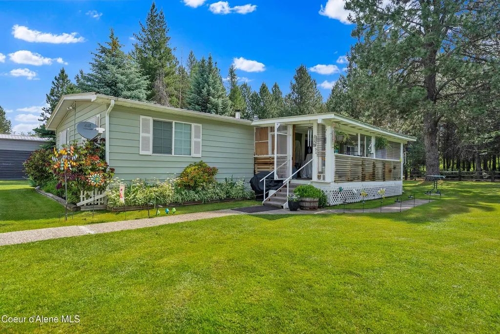 443 Herrmann Lake Road Sagle ID 83860