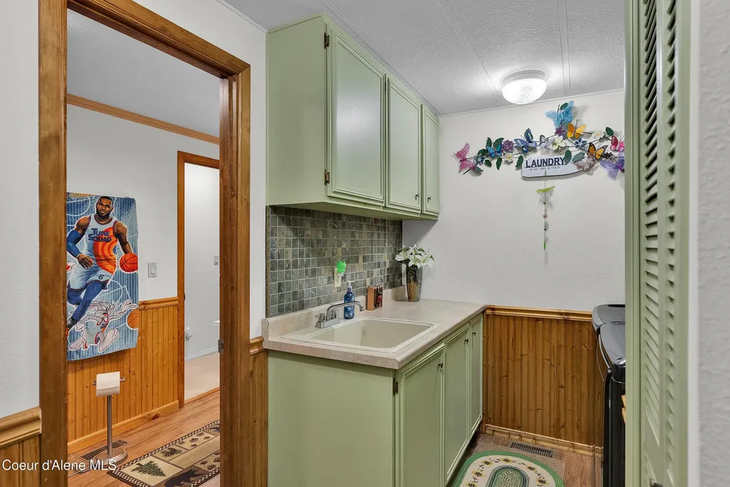 443 Herrmann Lake Road Sagle ID 83860
