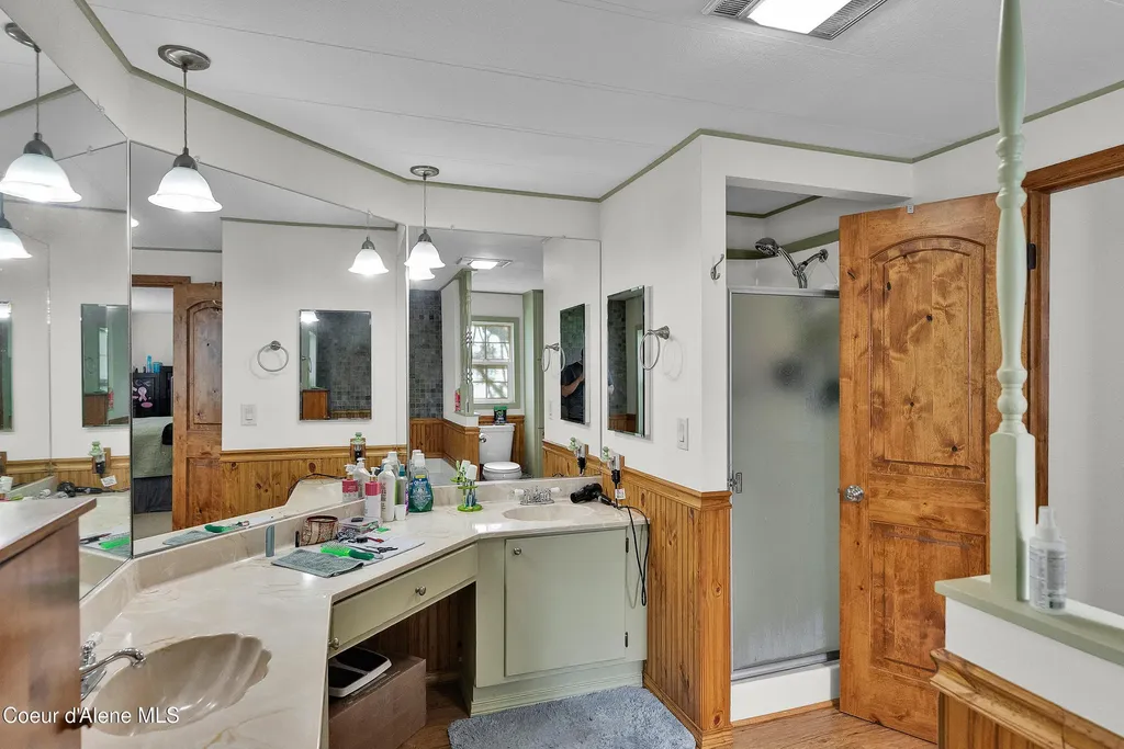 443 Herrmann Lake Road Sagle ID 83860