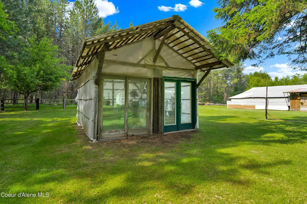 443 Herrmann Lake Road Sagle ID 83860