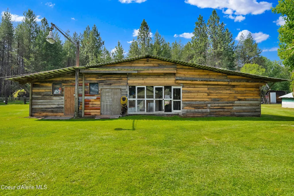 443 Herrmann Lake Road Sagle ID 83860