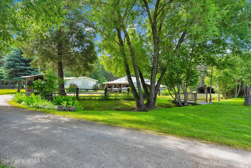 443 Herrmann Lake Road Sagle ID 83860