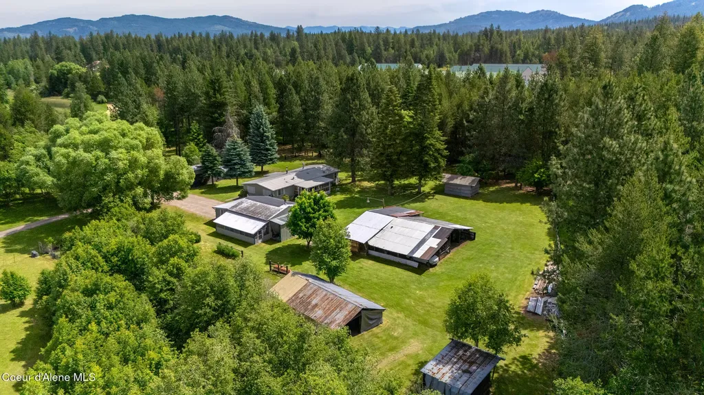 443 Herrmann Lake Road Sagle ID 83860