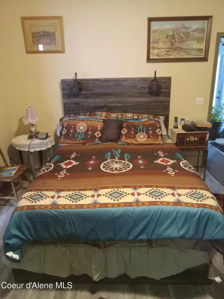 26 Roberts Rdg Road Cocolalla ID 83813