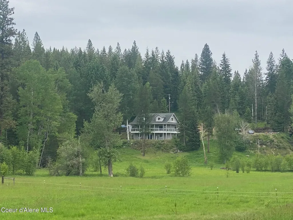 26 Roberts Rdg Road Cocolalla ID 83813