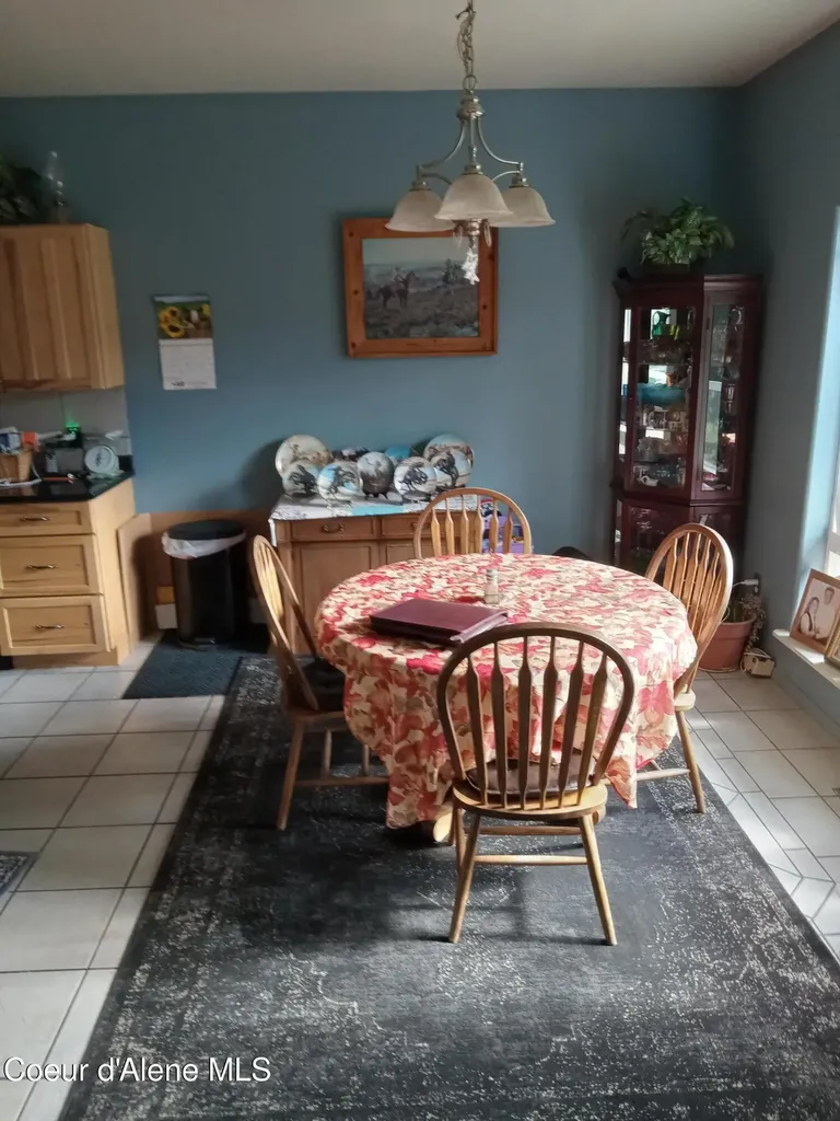 26 Roberts Rdg Road Cocolalla ID 83813