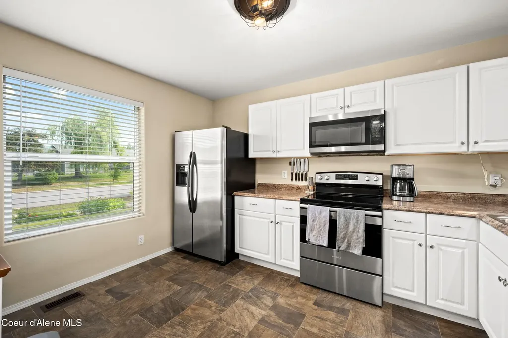 7554 W Robin Road Rathdrum ID 83858