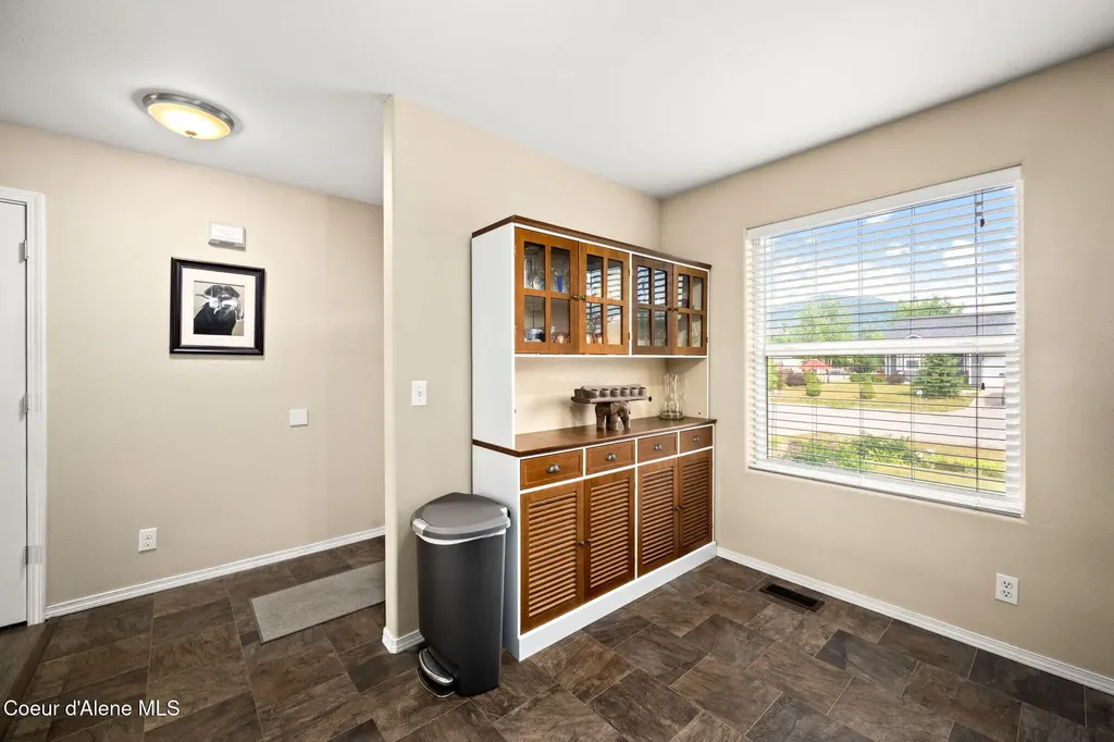 7554 W Robin Road Rathdrum ID 83858