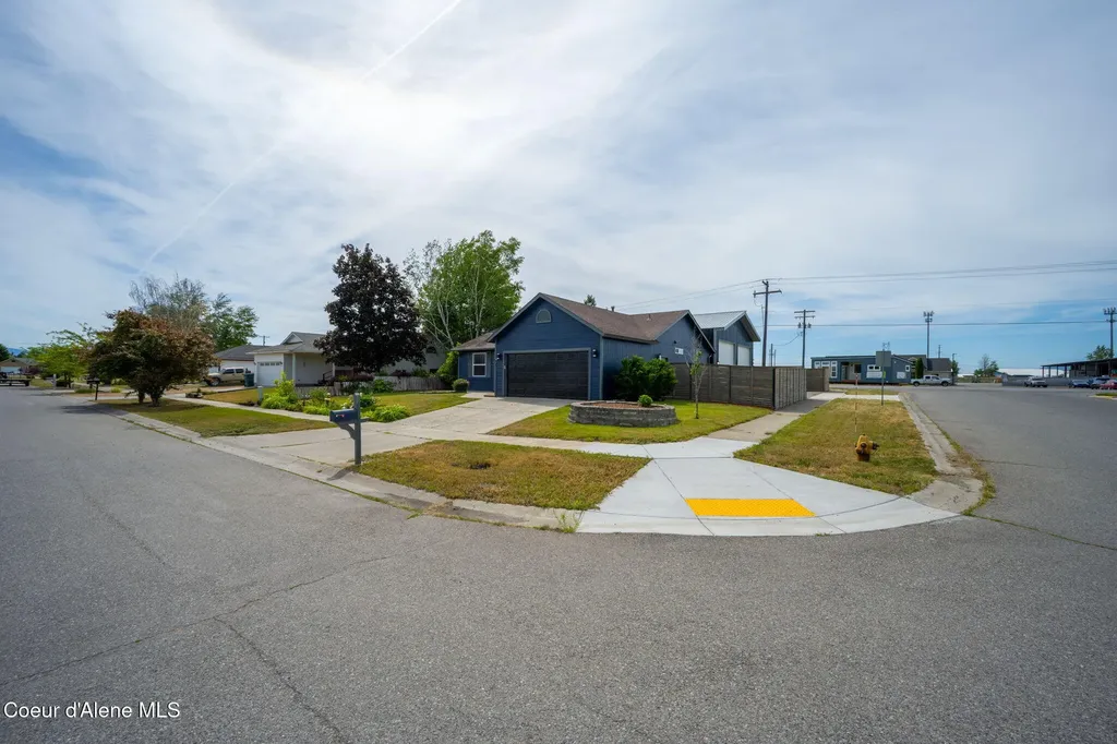 7554 W Robin Road Rathdrum ID 83858