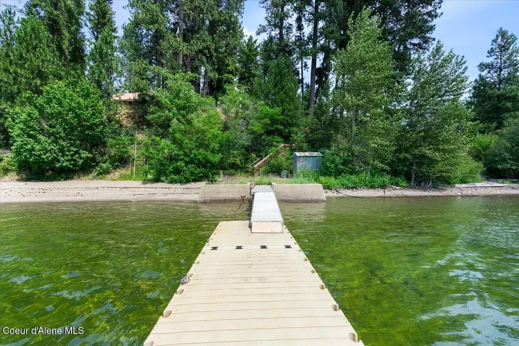 7552 W Mount Carlton Drive Spirit Lake ID 83869