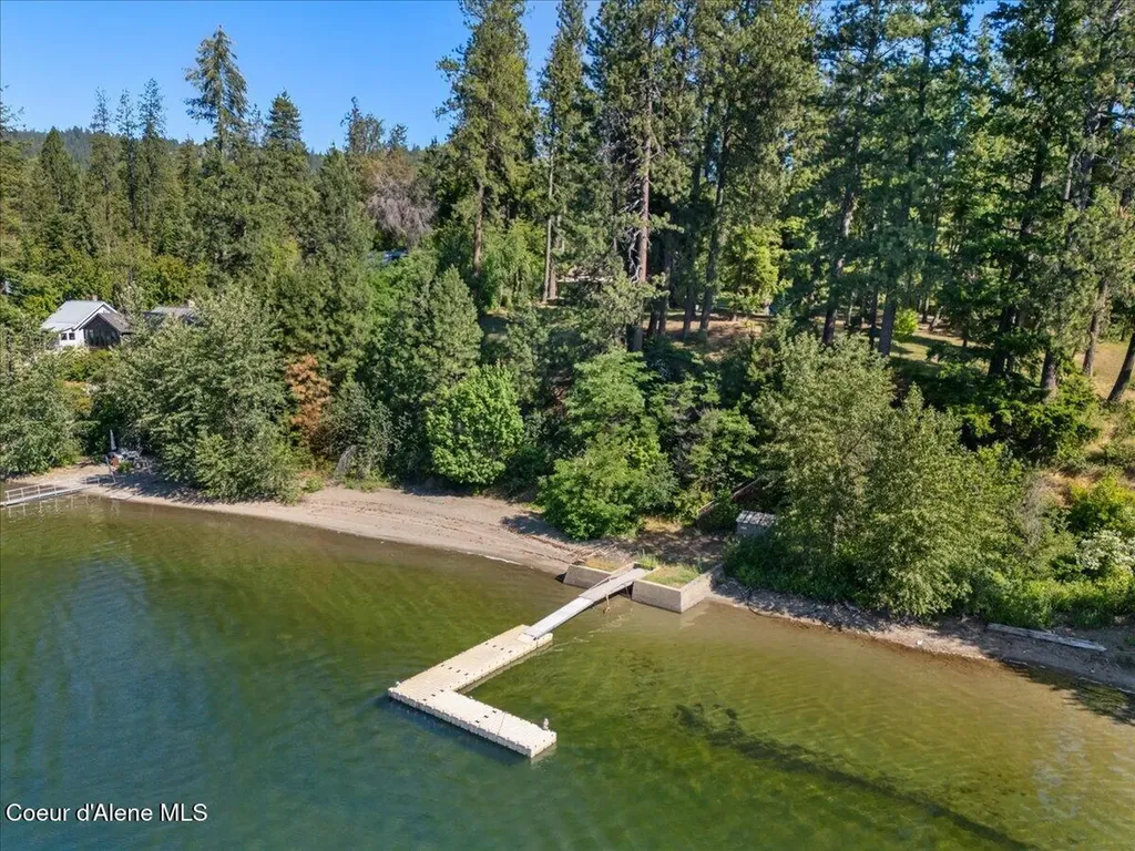 7552 W Mount Carlton Drive Spirit Lake ID 83869