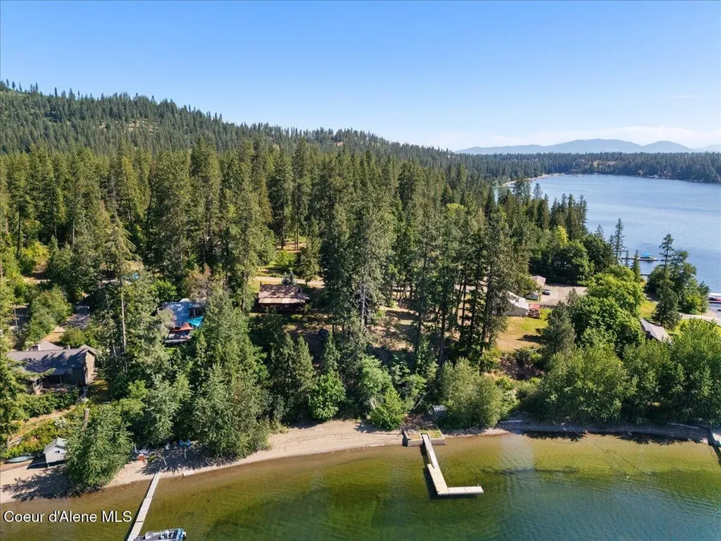 7552 W Mount Carlton Drive Spirit Lake ID 83869