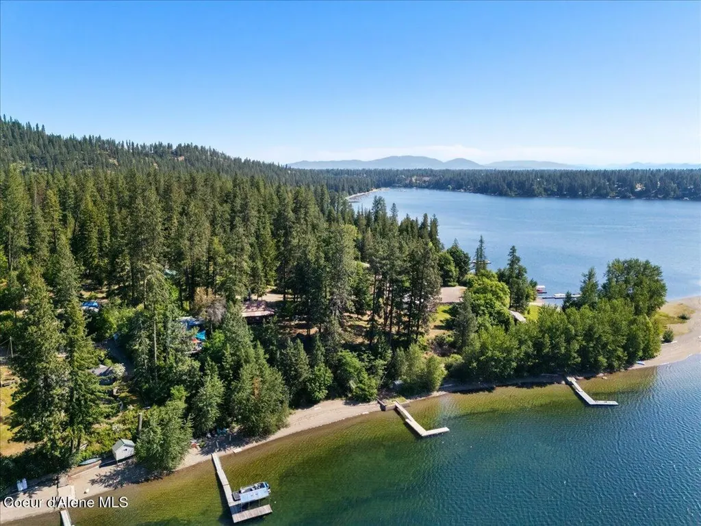 7552 W Mount Carlton Drive Spirit Lake ID 83869
