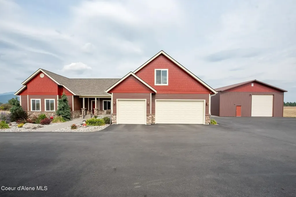 7463 W Lancaster Road Rathdrum ID 83858