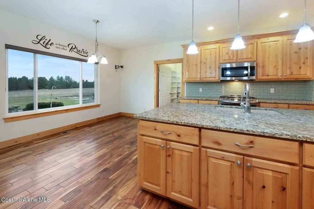 7463 W Lancaster Road Rathdrum ID 83858