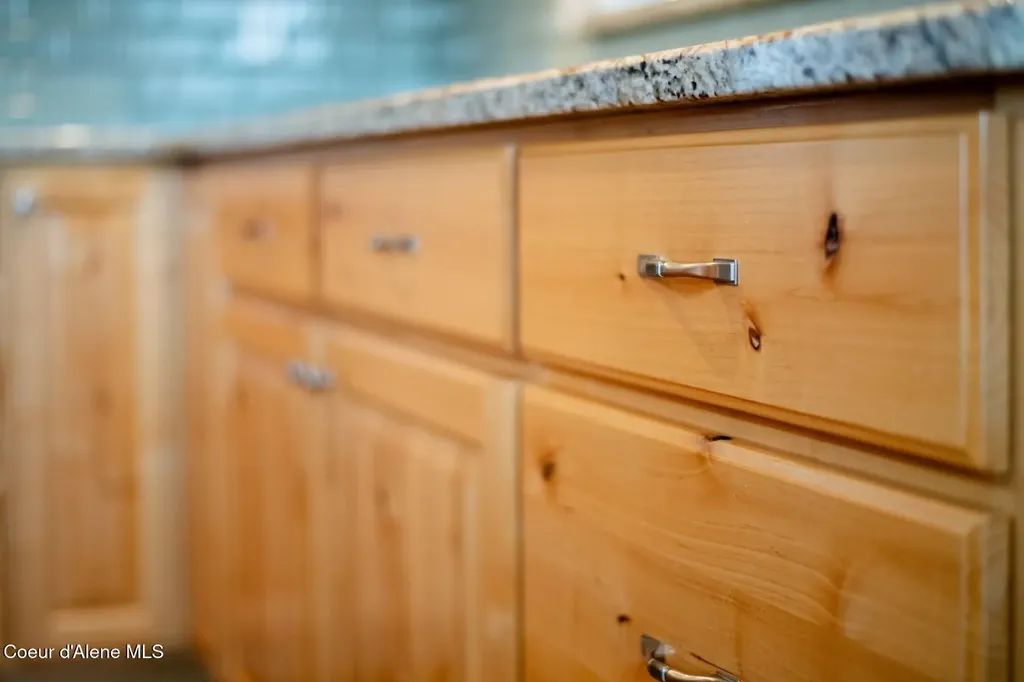 7463 W Lancaster Road Rathdrum ID 83858