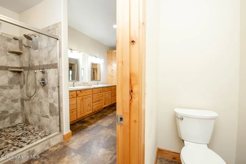 7463 W Lancaster Road Rathdrum ID 83858