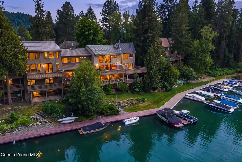 460 Whiskey Jack Circle Sandpoint ID 83864