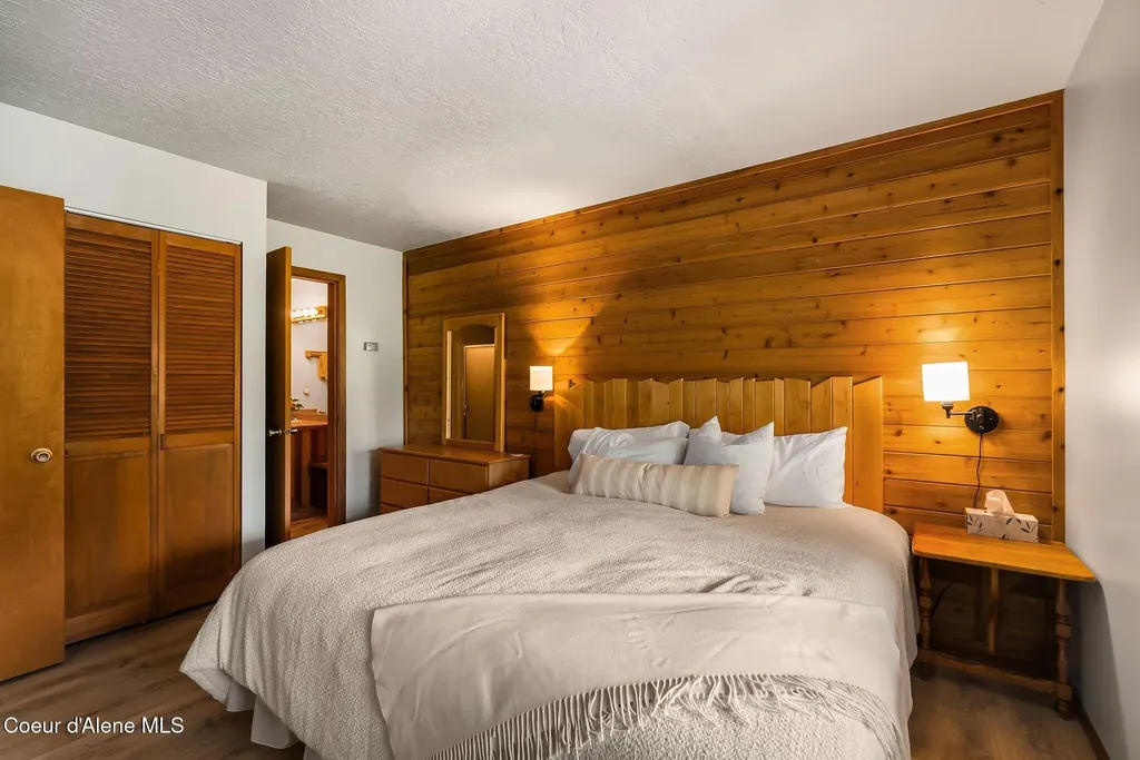 460 Whiskey Jack Circle Sandpoint ID 83864