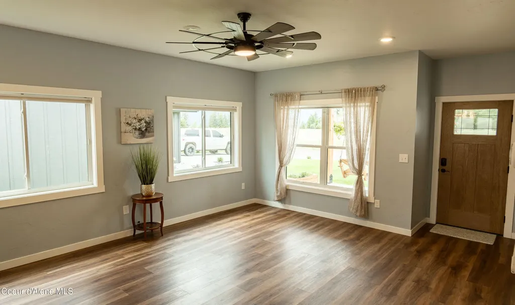 6806 Selkirk Street Bonners Ferry ID 83805