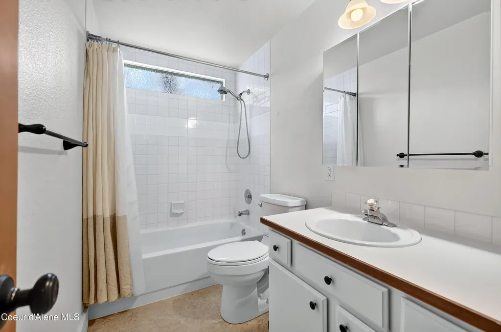 3423 E 1st Avenue Post Falls ID 83854