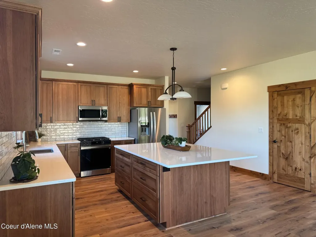 1521 Autumn Lane Sandpoint ID 83864