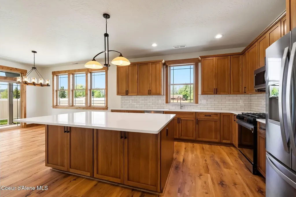 1521 Autumn Lane Sandpoint ID 83864