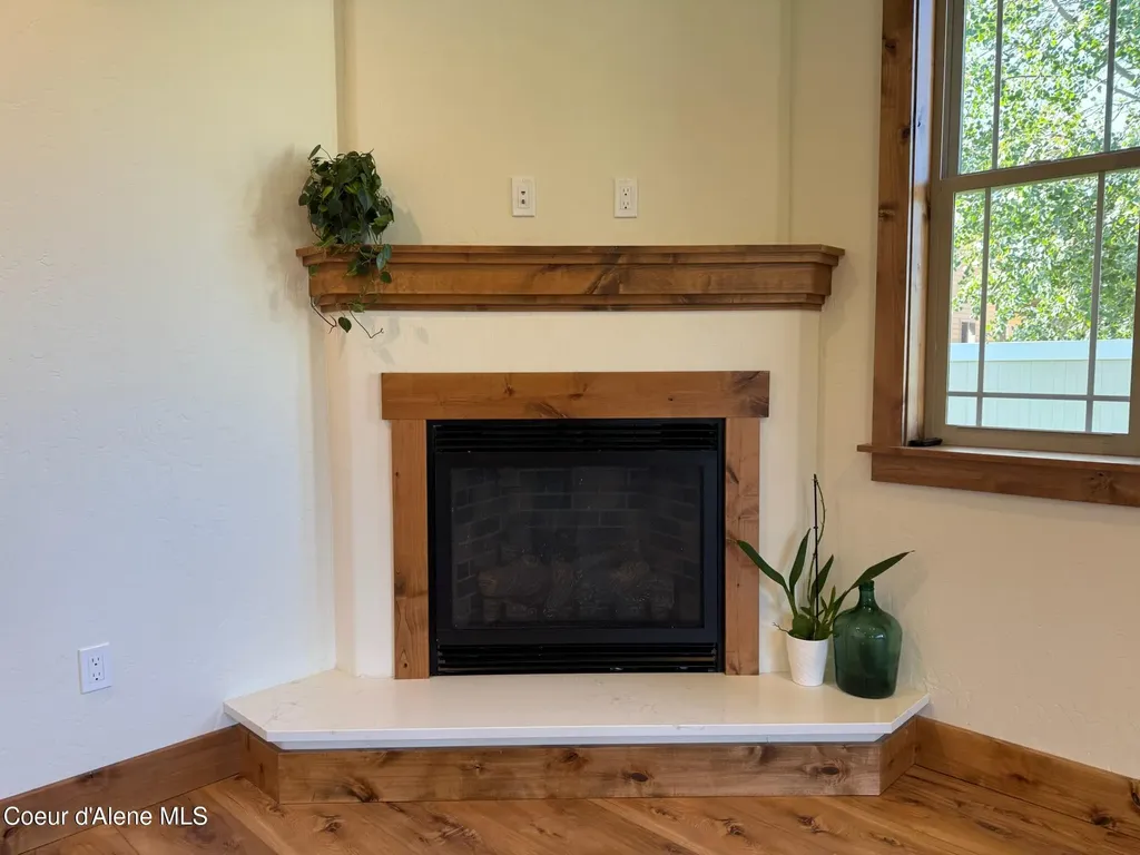 1521 Autumn Lane Sandpoint ID 83864