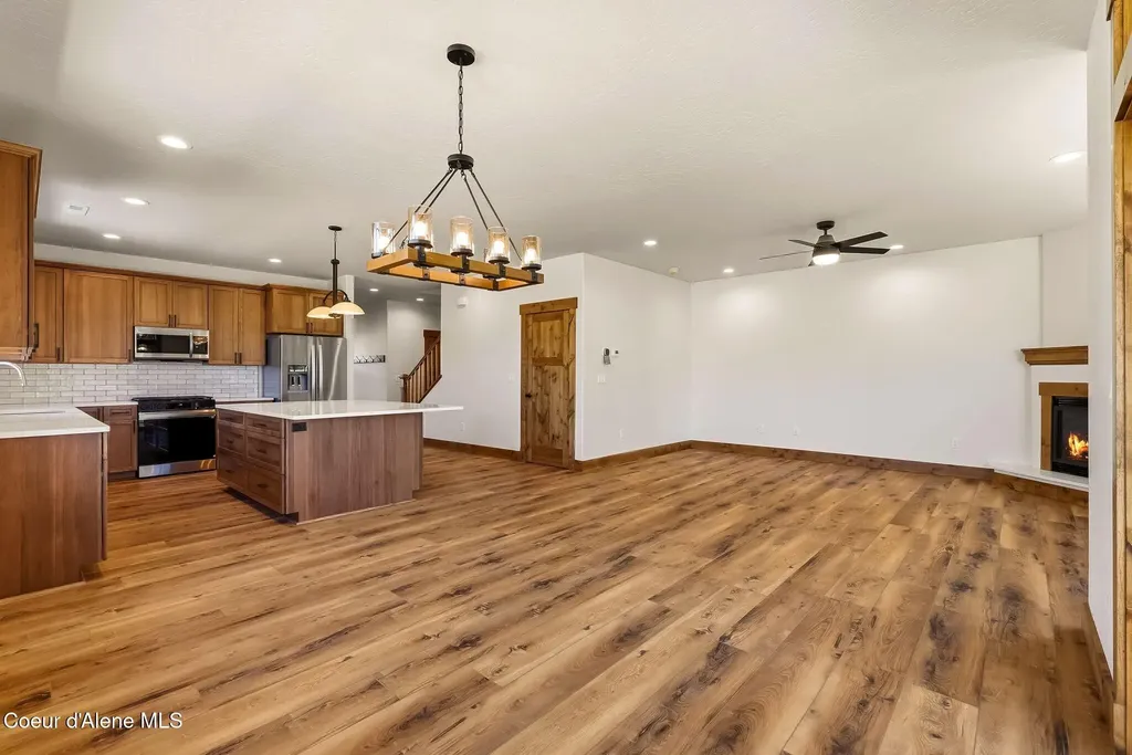 1521 Autumn Lane Sandpoint ID 83864