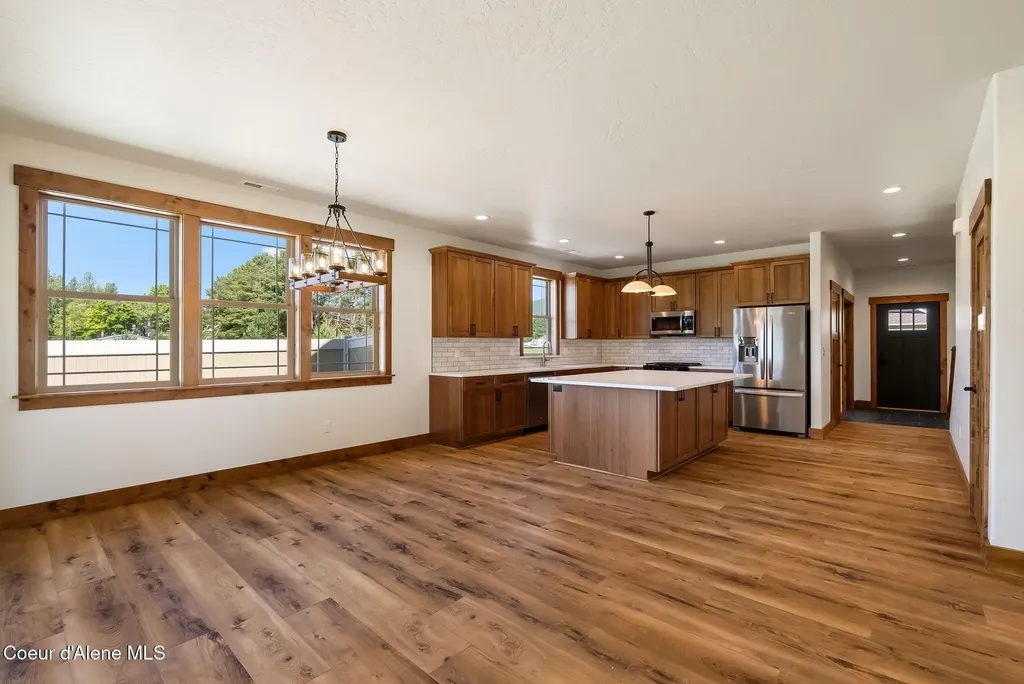 1521 Autumn Lane Sandpoint ID 83864
