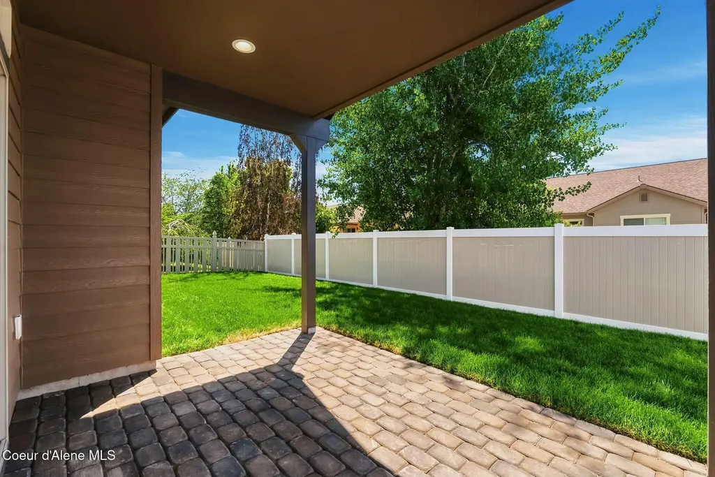 1521 Autumn Lane Sandpoint ID 83864