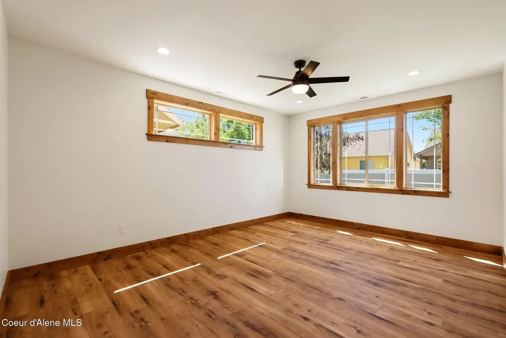 1521 Autumn Lane Sandpoint ID 83864