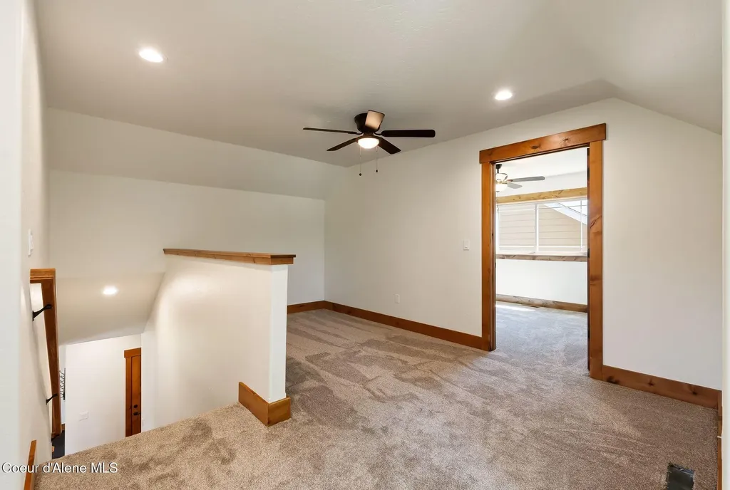 1521 Autumn Lane Sandpoint ID 83864