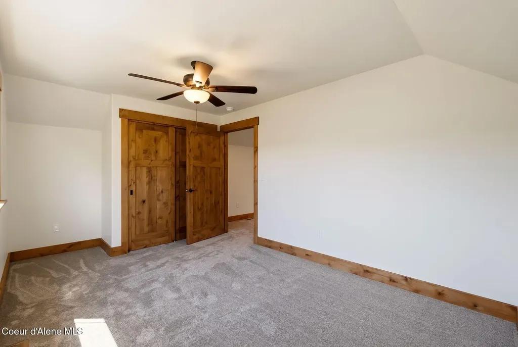 1521 Autumn Lane Sandpoint ID 83864