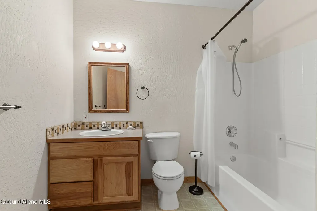 1741 E Diagonal Road Rathdrum ID 83858