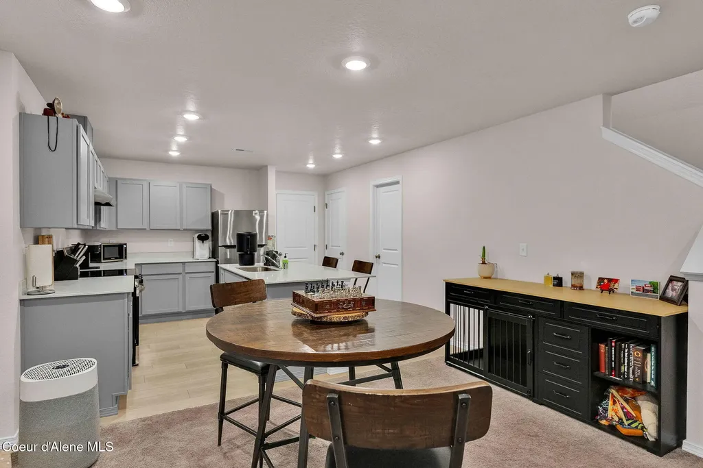 287 E Lupine Lane Hayden ID 83835