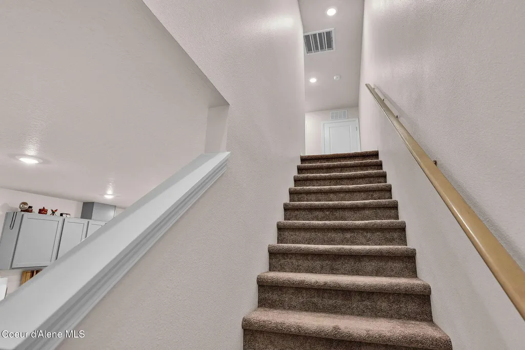 287 E Lupine Lane Hayden ID 83835